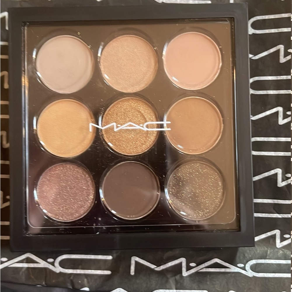 Mac Amber times nine eyeshadow palette